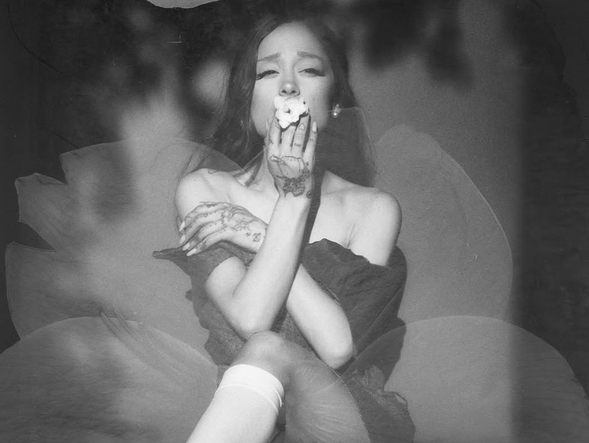 Ariana Grande divulga prévias a cappella do álbum “petal”: ouça!