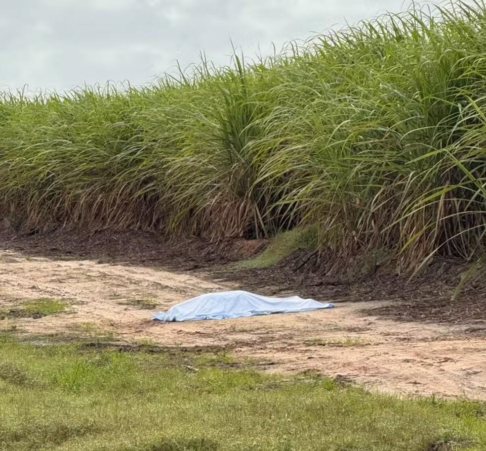 Homem sequestrado por falsos policiais é encontrado morto com tiros na cabeça e sinais de tortura