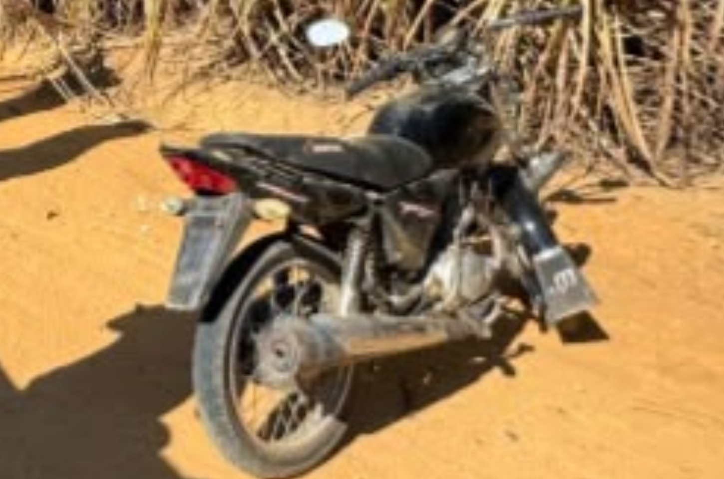 Pelopes recupera motocicleta com registro de roubo na zona rural de Penedo
