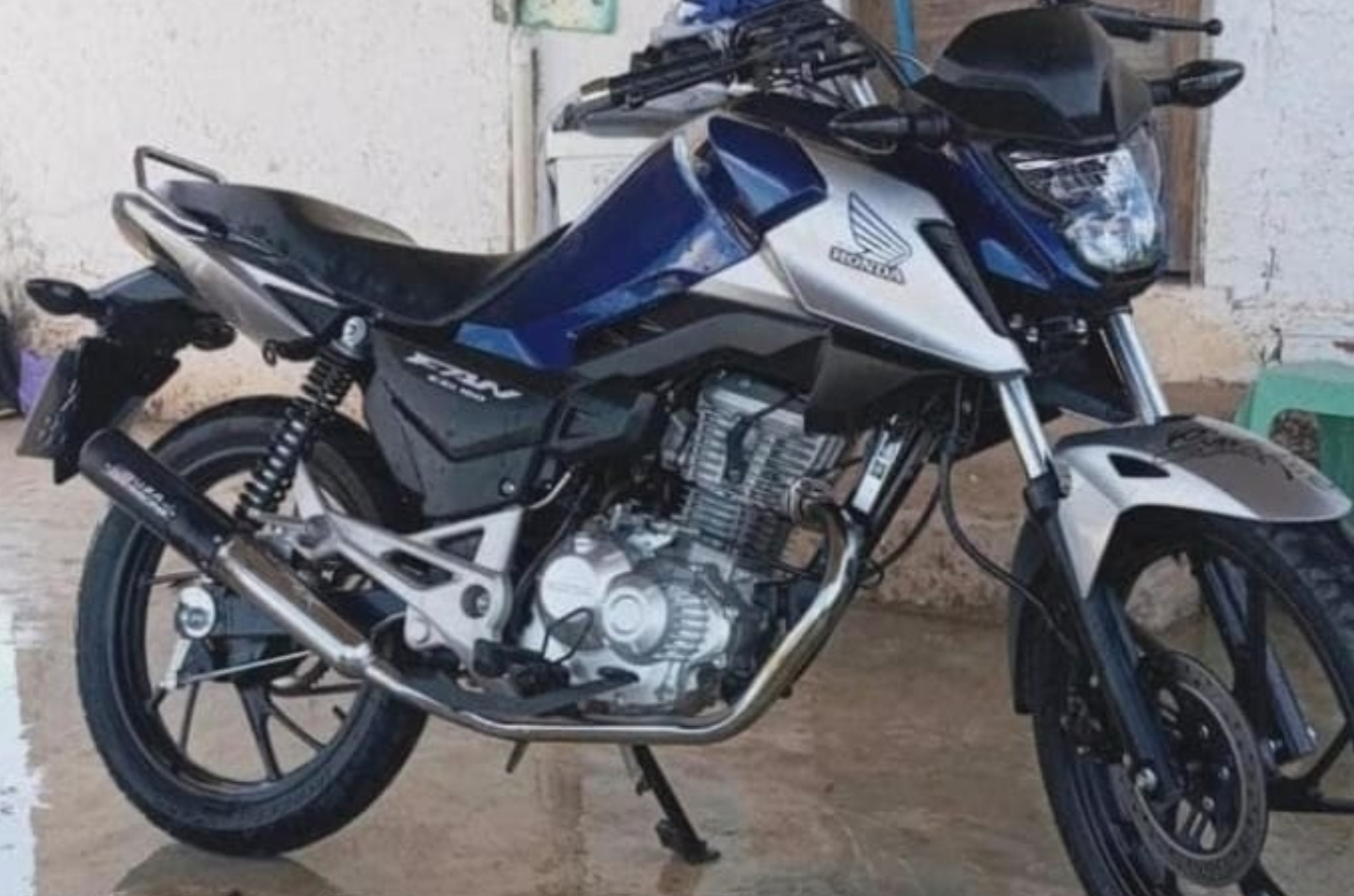 Moto é roubada no Povoado Retiro e proprietários pedem ajuda para localizar veículo