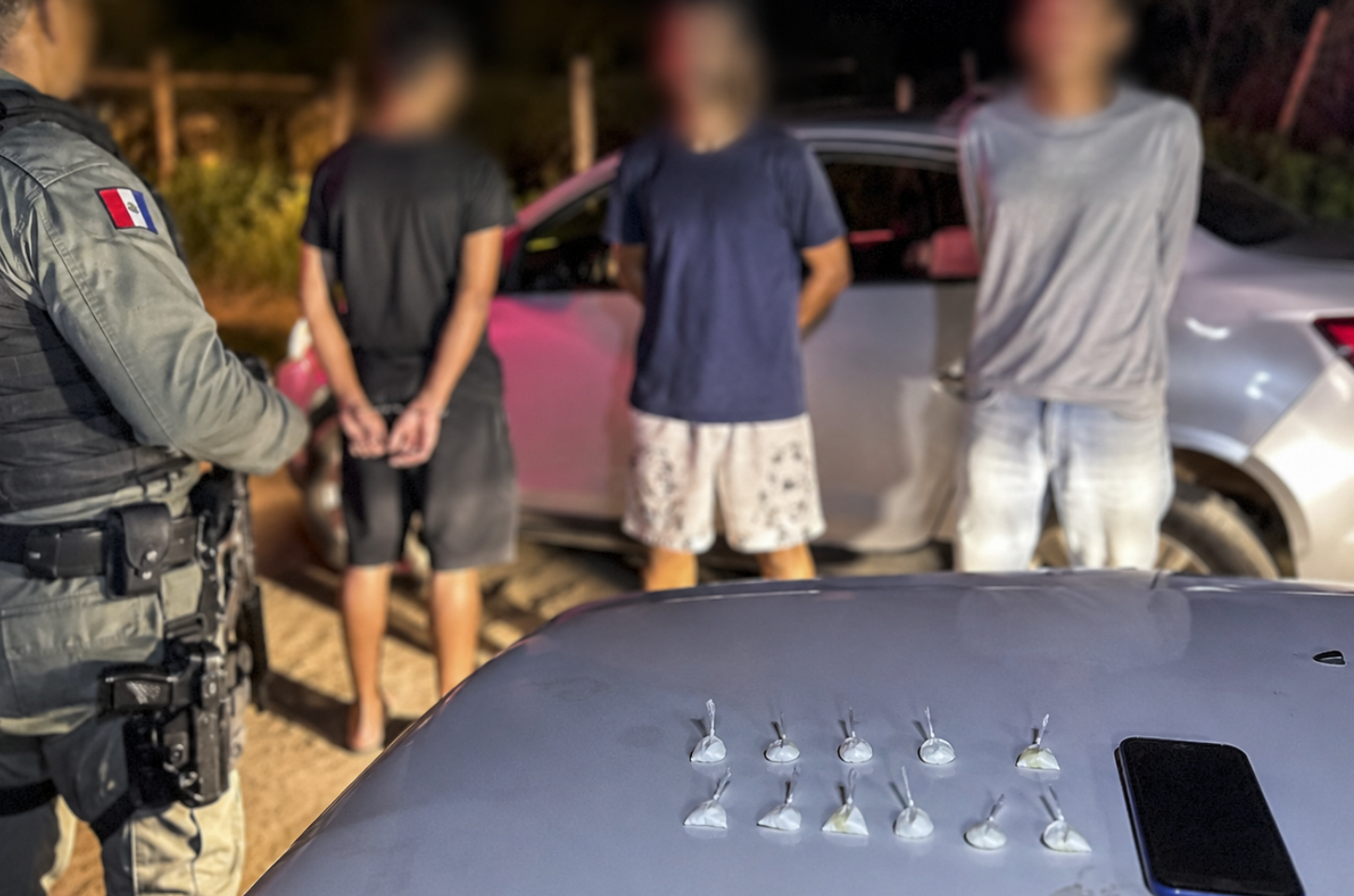 Suspeito é flagrado com 11 papelotes de cocaína durante ocorrência de disparos de arma de fogo em Penedo