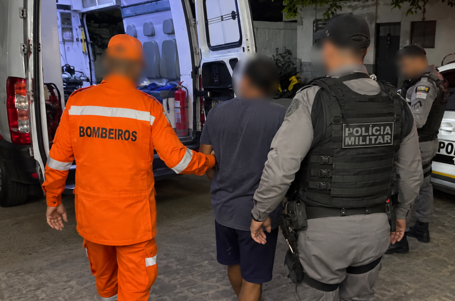 Bombeiros e PM atuam em crise psicótica e encaminham paciente à UPA de Penedo