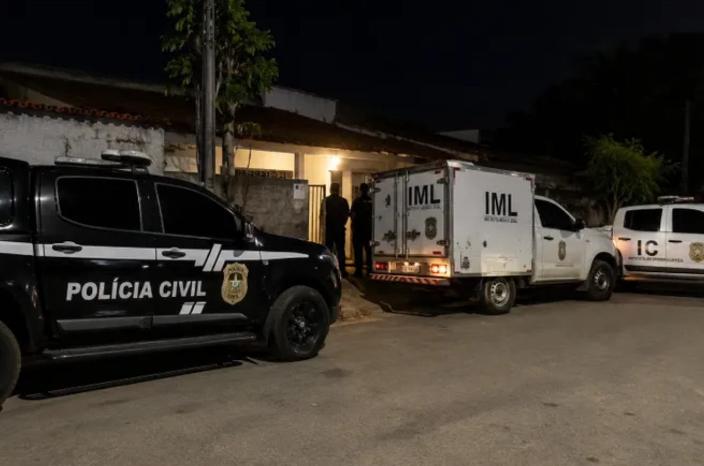 Casal é morto com mais de 30 tiros dentro de residência em Maceió
