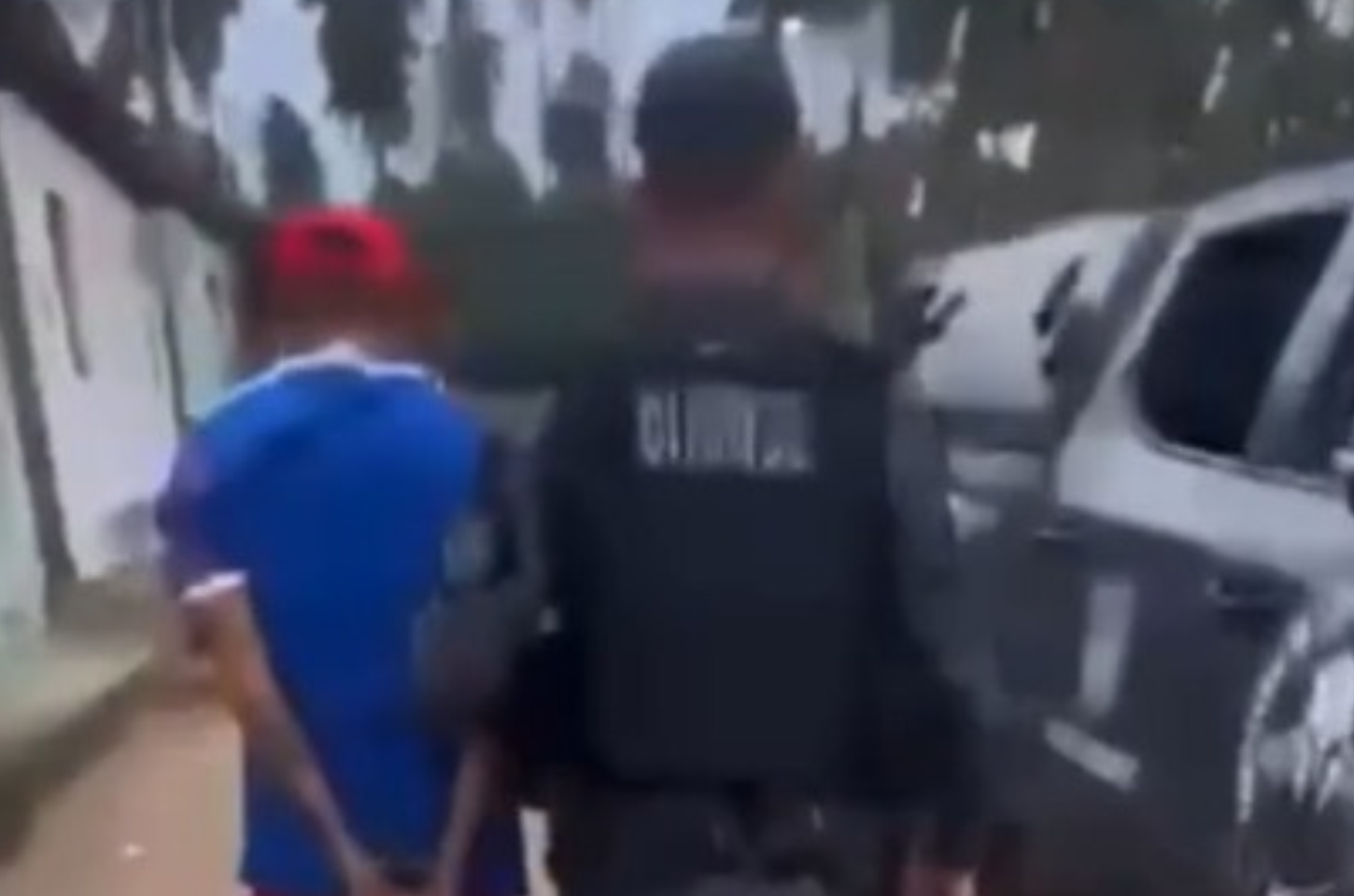 Homem com mandado por latrocínio e ocultação de cadáver é preso em Penedo