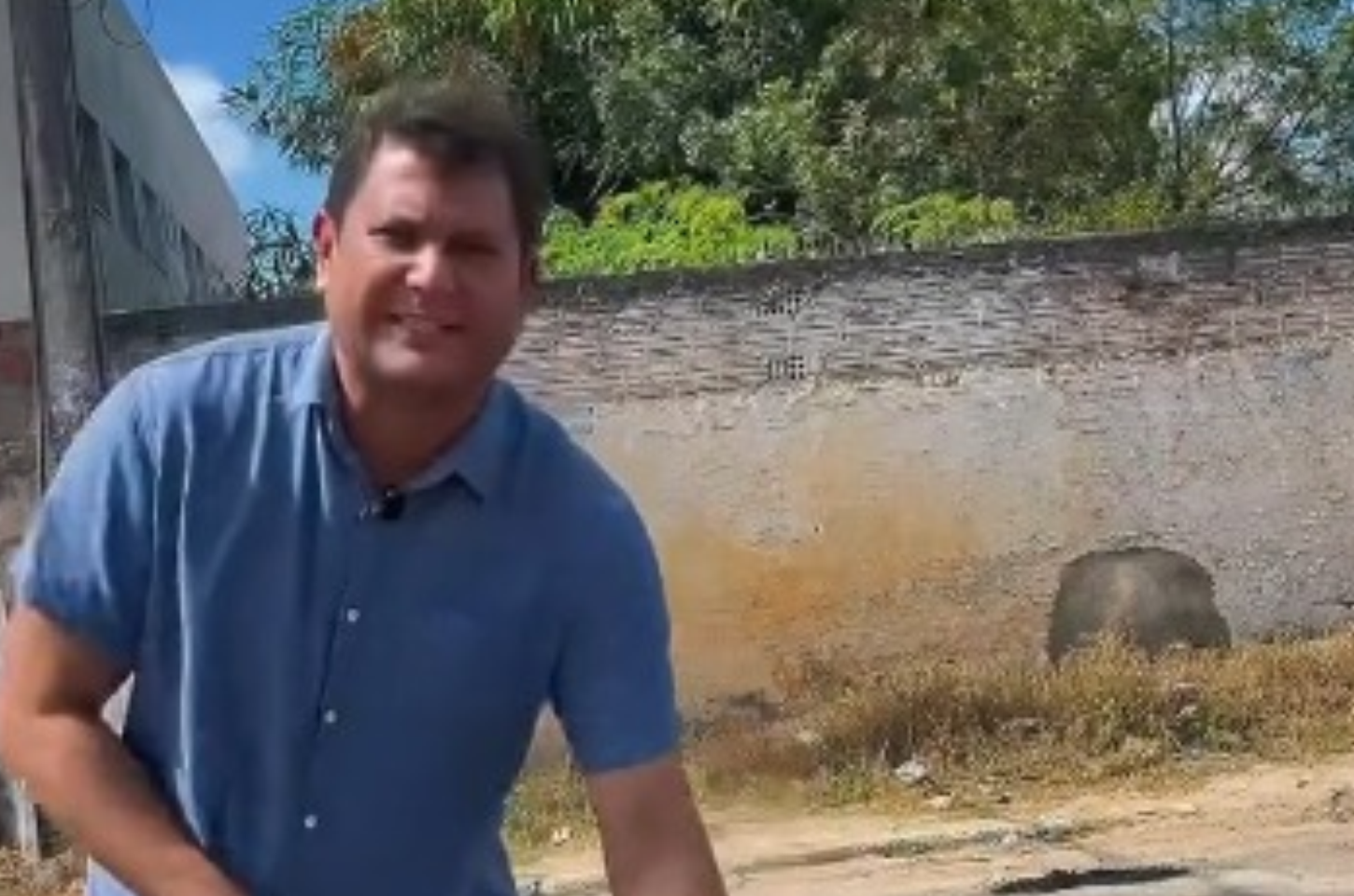 Ivo Costa aparece e enaltece prefeito a menos de dois meses da eleição, após transtornos na Mário Freire Leahy