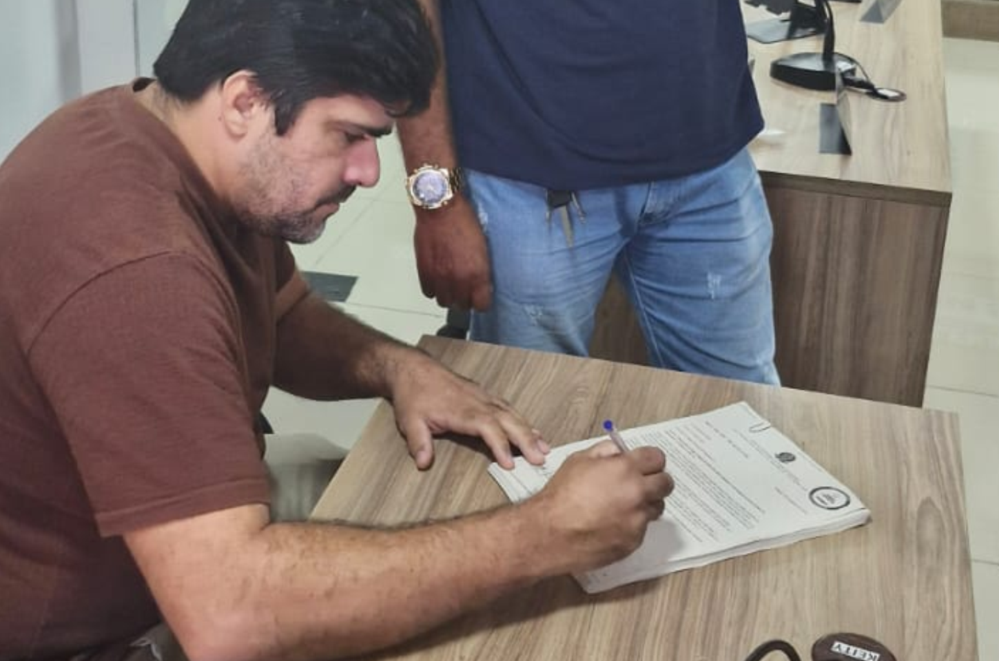 População vibra com saída de Rymes Lessa e chegada de Wisney André à Prefeitura de Piaçabuçu