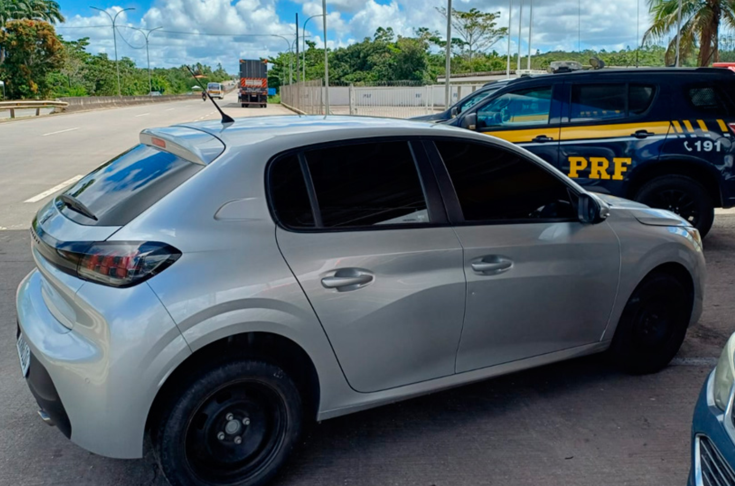 Veículo roubado em Alagoas é recuperado pela PRF em Sergipe