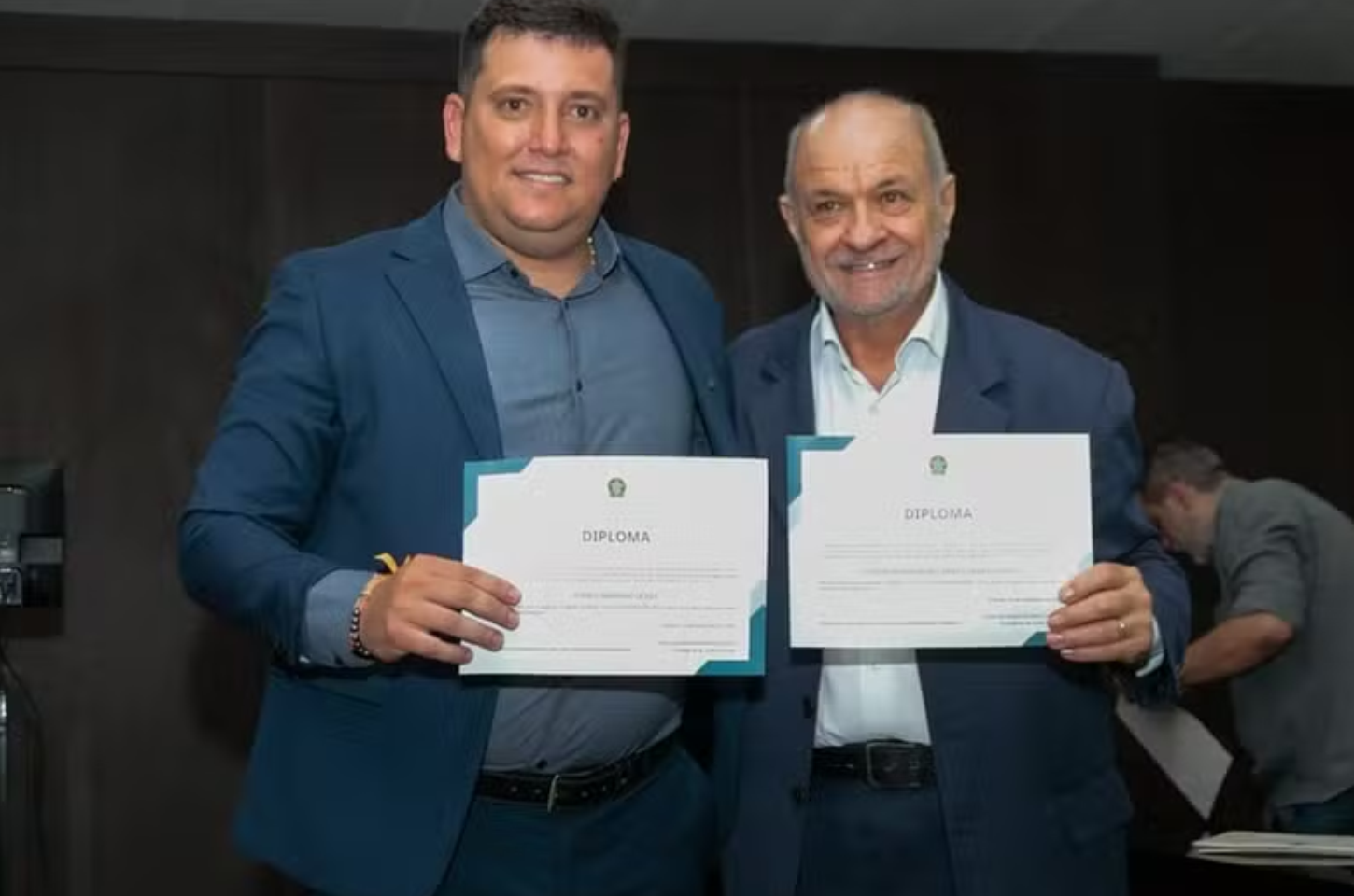 A festa que não aconteceu: apoiadores de Rymes Lessa esperavam retorno à Prefeitura