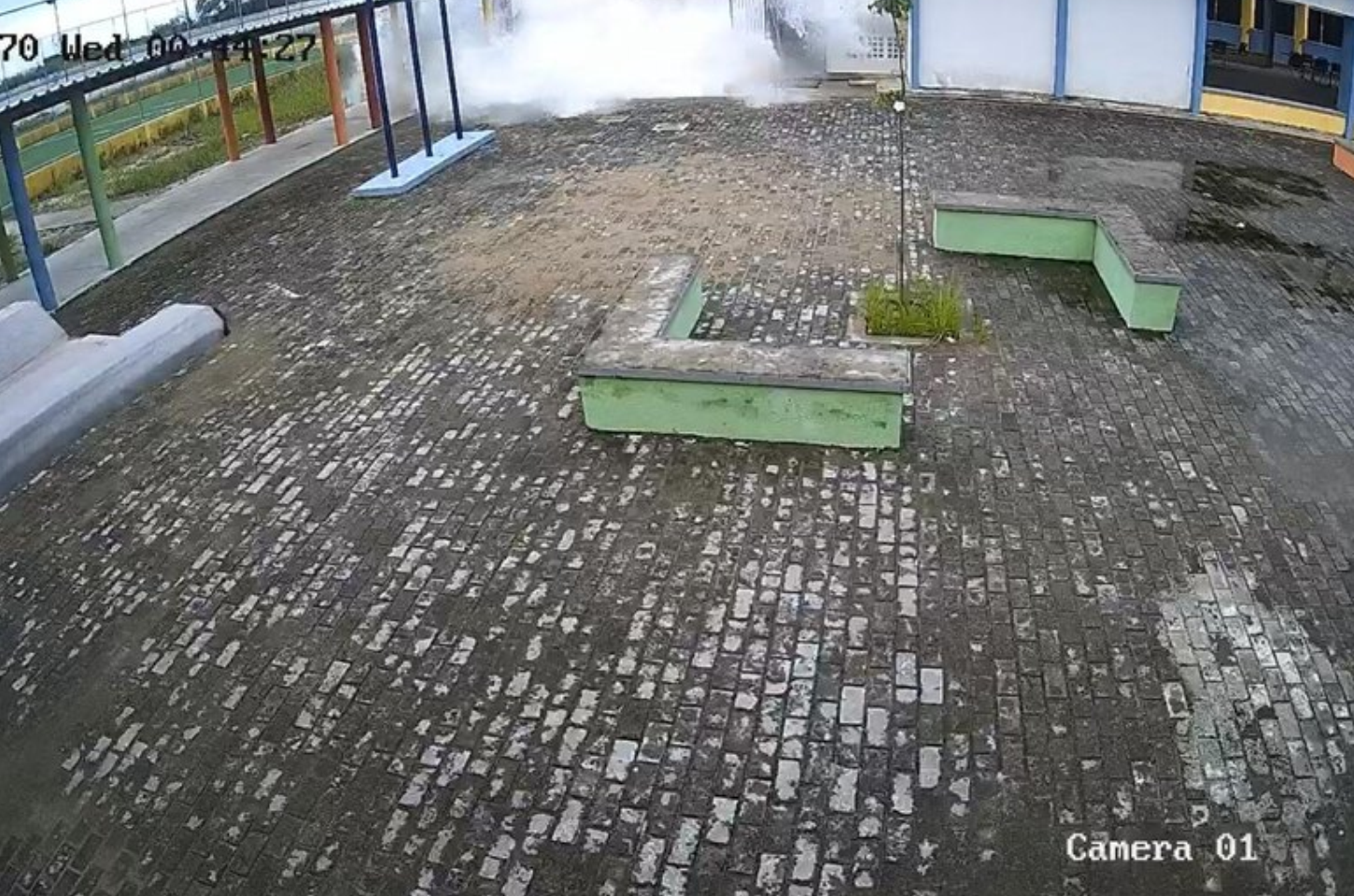 Caixa d’água desaba em escola estadual de Porto Real do Colégio e danifica cozinha