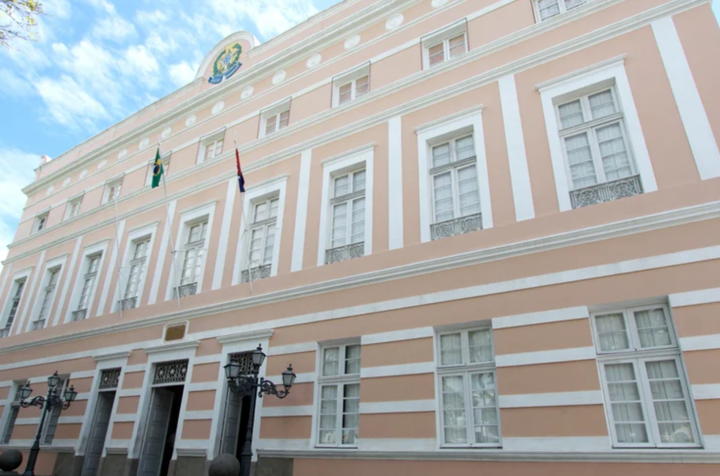 Governo autoriza mais R$ 50 milhões para Assembleia de Alagoas e créditos extras chegam a R$ 150,5 milhões