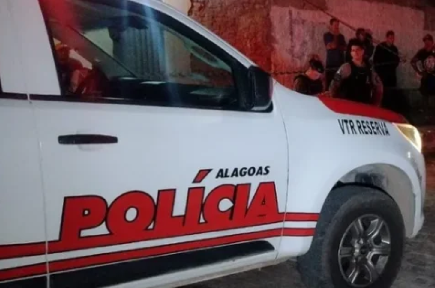 Homem ameaça “degolar” ex-companheira, mas acaba dormindo na casa dela e é preso