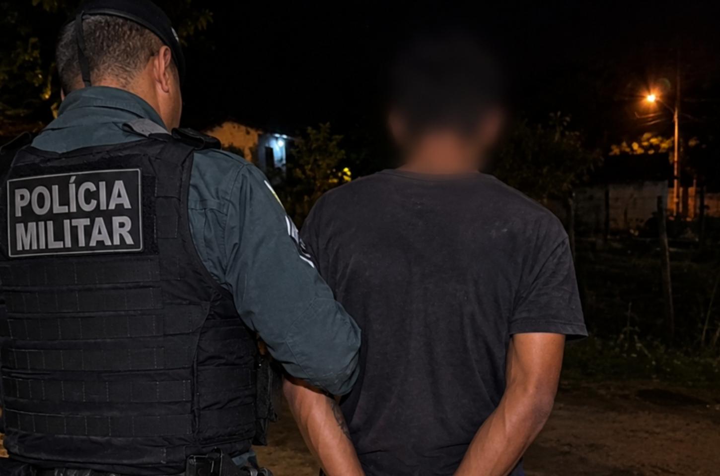 Homem com sinais de embriaguez é abordado com faca durante patrulhamento em Piaçabuçu