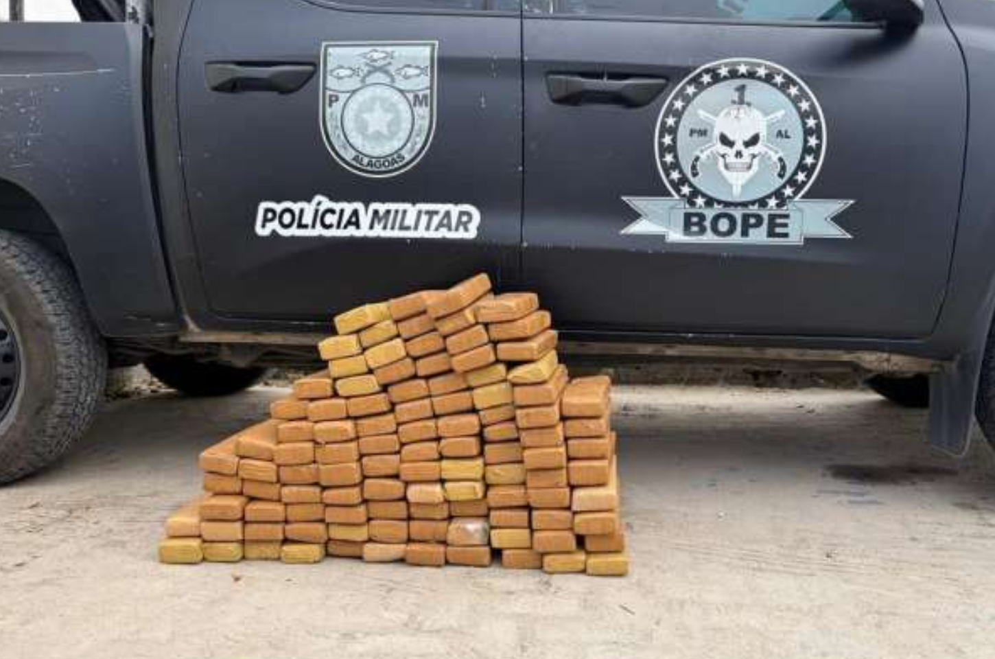 Idoso é preso com mais de 100 kg de maconha dentro de carro em Alagoas
