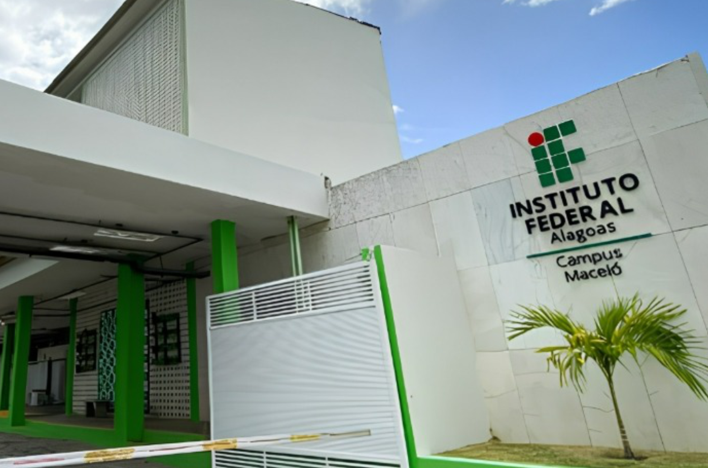 Viagens de seis gestores do Ifal custam mais de R$ 335 mil em apenas seis meses