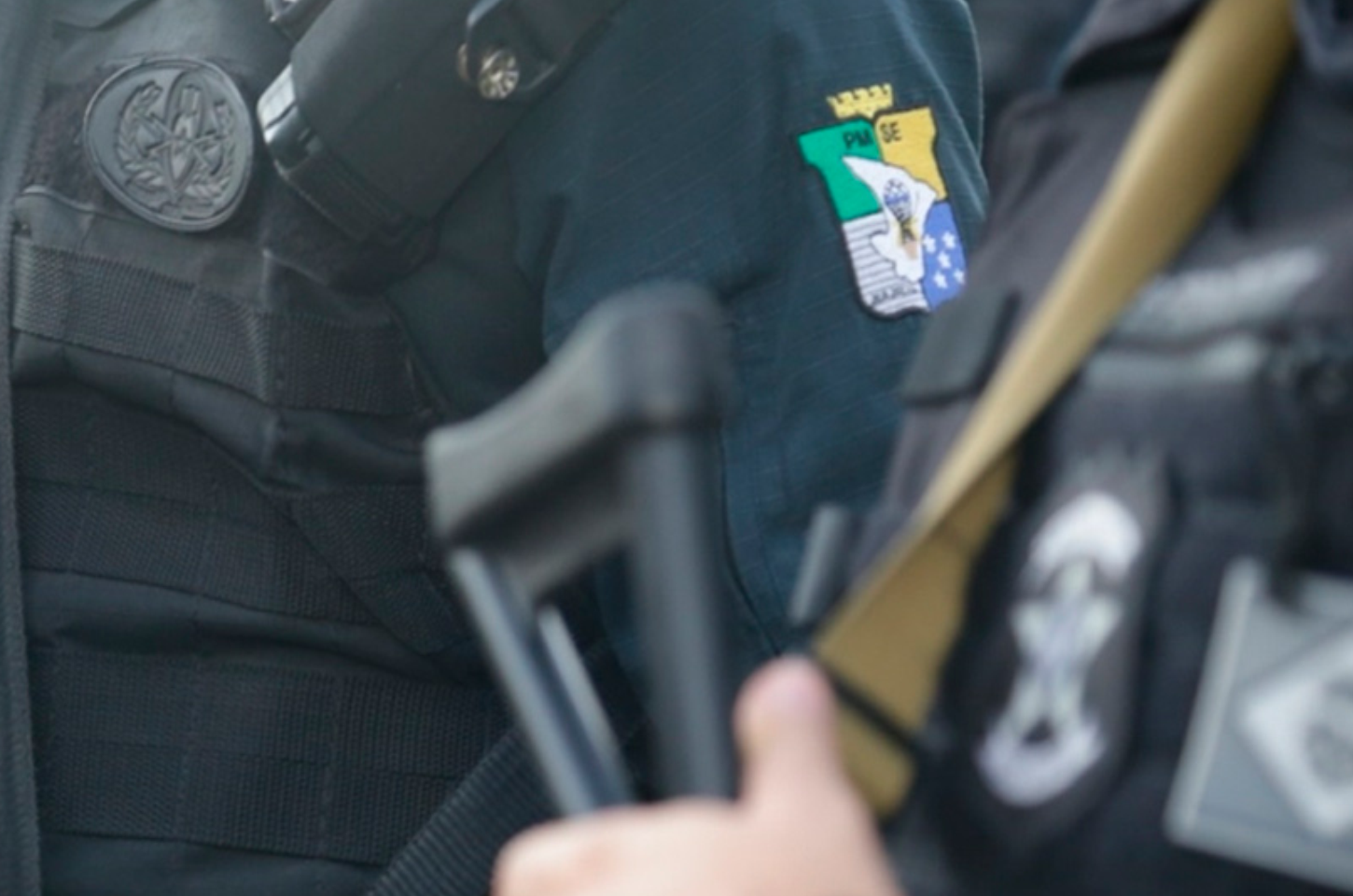 Dois suspeitos de homicídios e tráfico de drogas morrem em confronto com a polícia em Sergipe