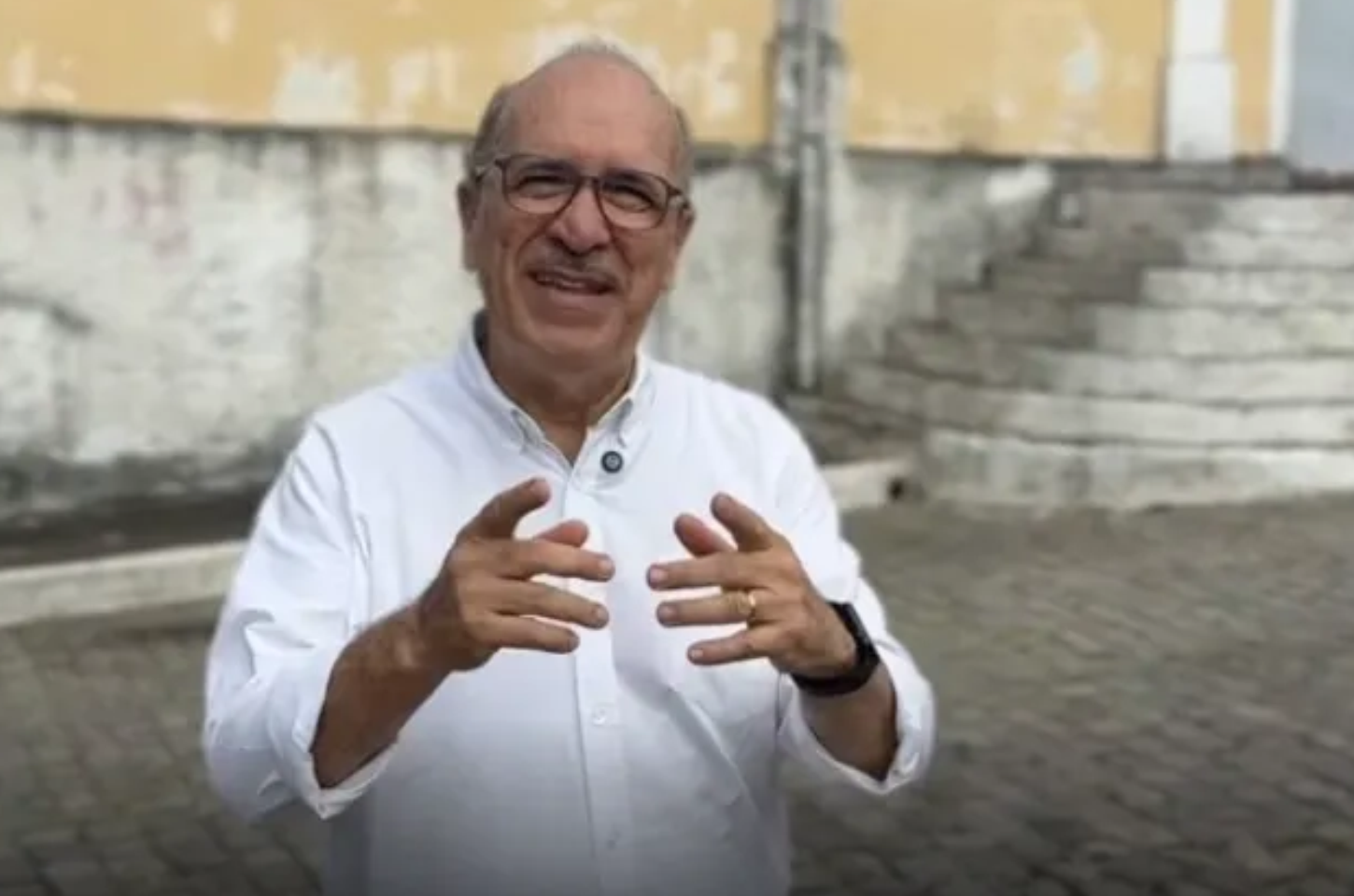 Enquanto faltam seringas nos postos de saúde, Prefeito Ronaldo Lopes gasta mais de R$ 3 milhões com publicidade em 2026