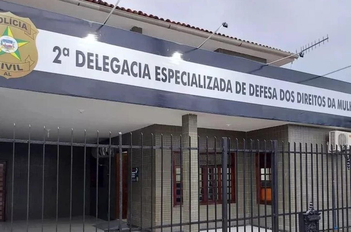 Homem é preso após agredir companheira e sogra e fazer nova ameaça em Maceió