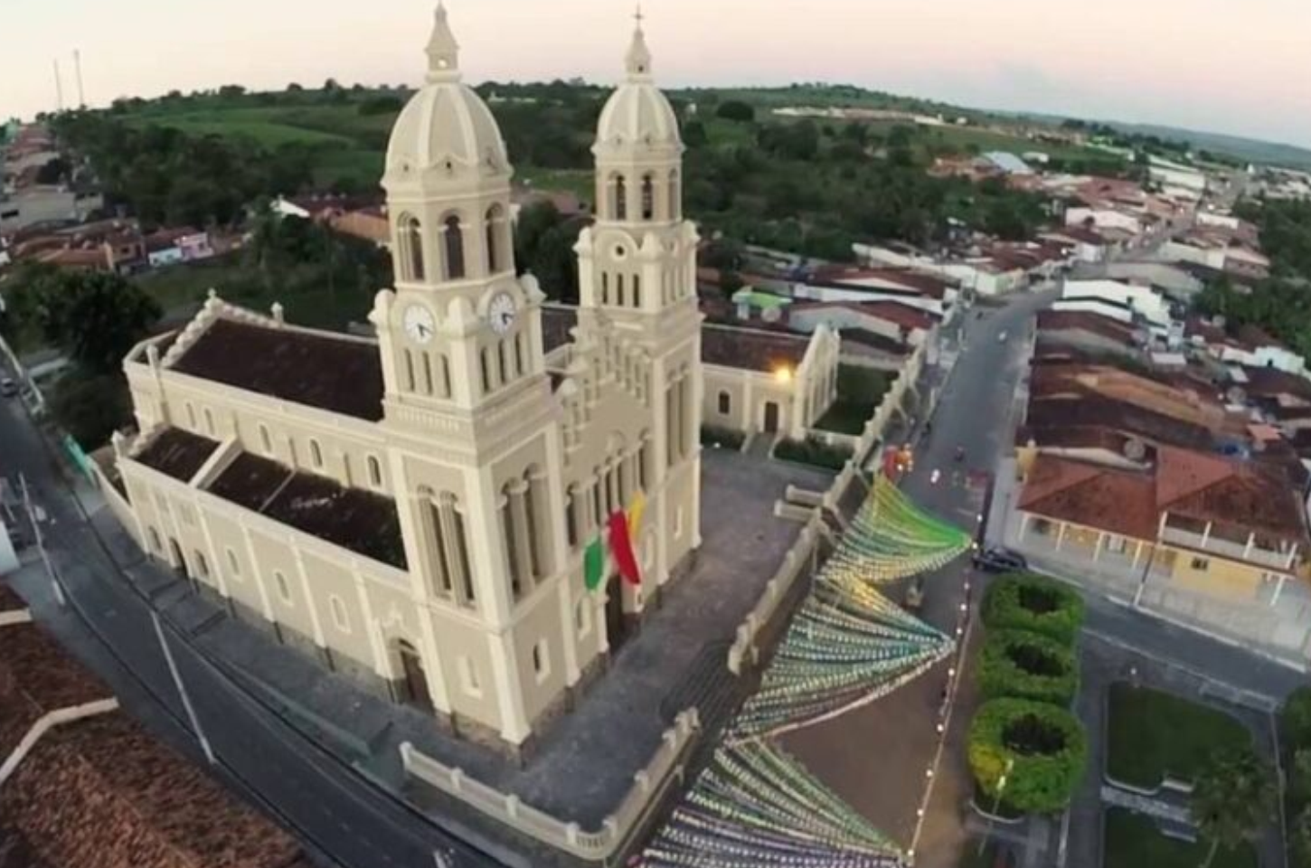 Igreja Nova fica 10 dias sem água e moradores cobram providências da Águas do Sertão