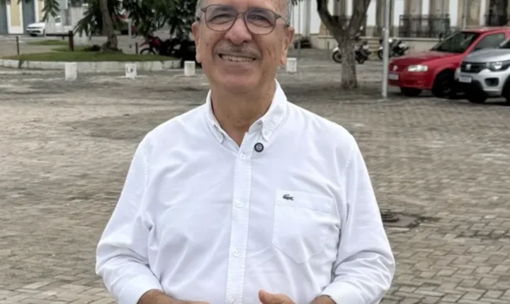 Às vésperas das eleições, Prefeitura de Penedo firma contratos milionários sem licitação