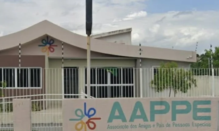 AAPPE fecha em Penedo por falta de R$ 17 mil mensais, enquanto prefeito gasta milhões com propaganda