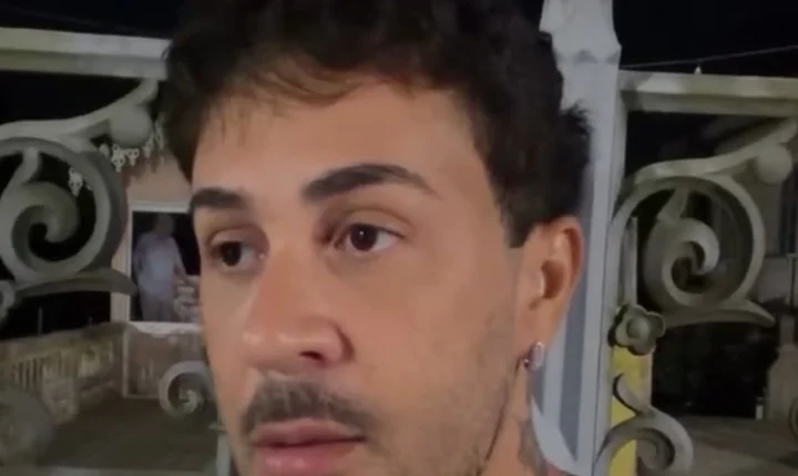 Carlinhos Maia relata que teve pneu do carro furado com faca durante passagem por avenida em Penedo