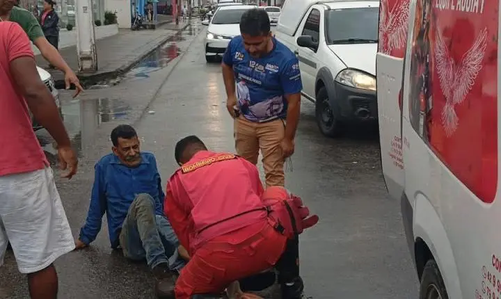 Carro atinge motociclista ao tentar entrar em avenida próximo à Dismoto