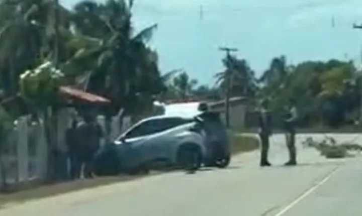 Casal bate na traseira de carro na região de Piaçabuçu, próximo ao povoado Bonito