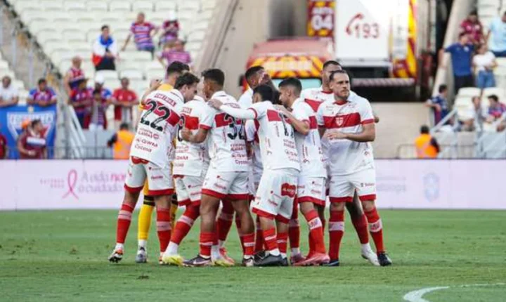 CRB busca empate contra o Fortaleza e mantém vivo o sonho do acesso à Série A