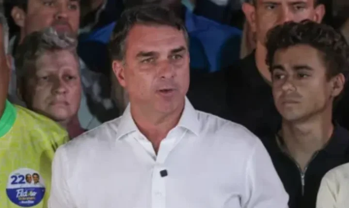 Flávio não reconhece vitória de Lula e tentará anulação do pleito