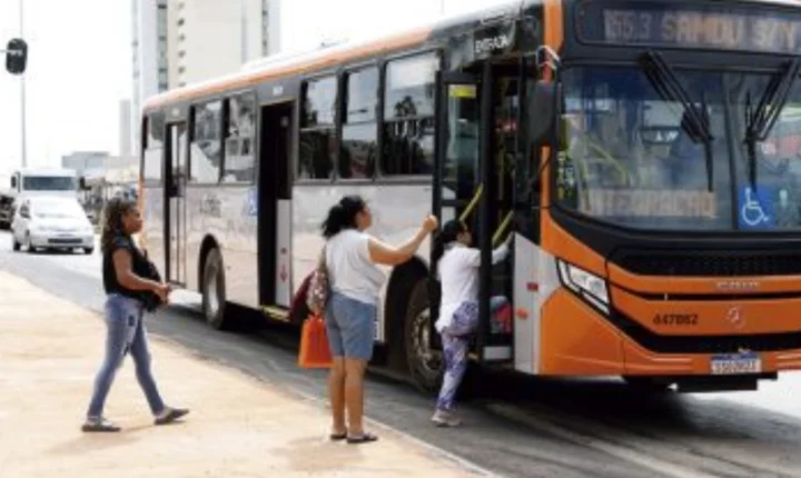 Governo de Alagoas ainda não pagou transportadores pelo serviço prestado no primeiro turno das eleições