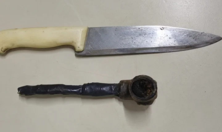 Homem é abordado com faca e cachimbo artesanal durante ação policial em Piaçabuçu