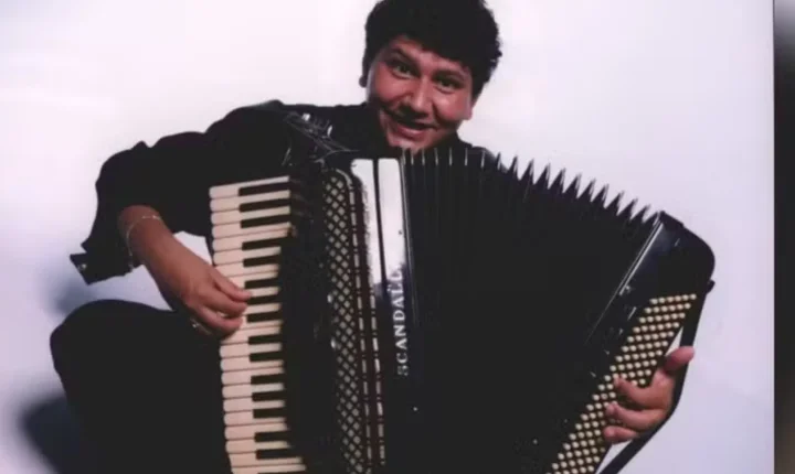 Morre Oswaldinho do Acordeon, mestre da sanfona, aos 72 anos; artistas lamentam perda