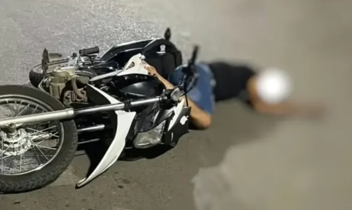 Motociclista é morto a tiros e cai em via pública em Alagoas
