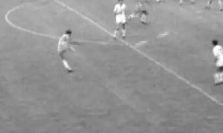 New York Times publica obituário de Garrincha 43 anos após sua morte