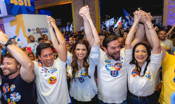 ”Tinha que vir uma mulher para organizar essa bagunça”, declarou Marina JHC