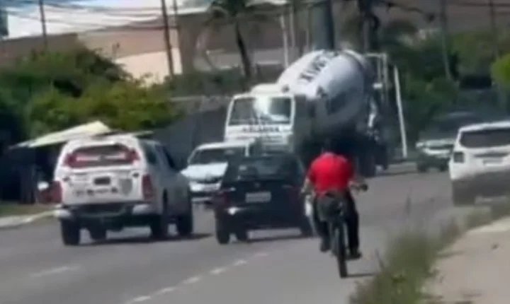 Tiroteio na Cidade Universitária deixa suspeito morto e dois feridos presos em Maceió